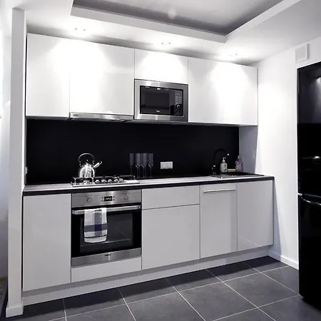Goodnight - Al. Jana Pawla Ii 26 Apartment